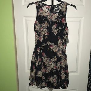 Cute dress lace overlay